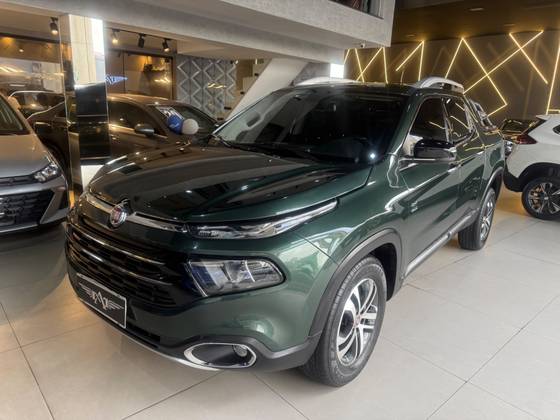 FIAT TORO 2.0 16V TURBO DIESEL VOLCANO 4WD AT9 FIAT TORO 2.0 16V TURBO DIESEL VOLCANO 4WD AT9